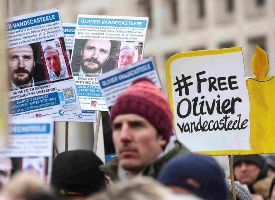 Belçika, İran'da 40 yıl hapis cezasına çarptırılan Vandecasteele'nin iadesini talep etti