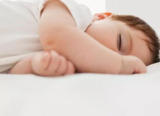 Bebekler uyurken üşür mü?