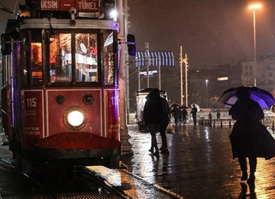 İstanbul'da şiddetli sağanak yağış
